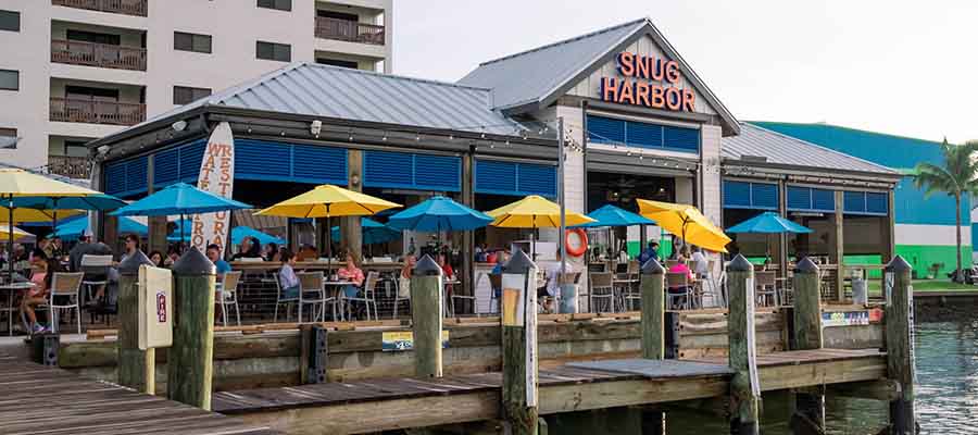 Snug Harbor Waterfront Restaurant (Ft Myers Beach) | Fort Myers, FL ...